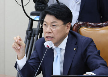 장제원 “내년 총선에 검사 몇십 명 공천? 괴담 같은 것”