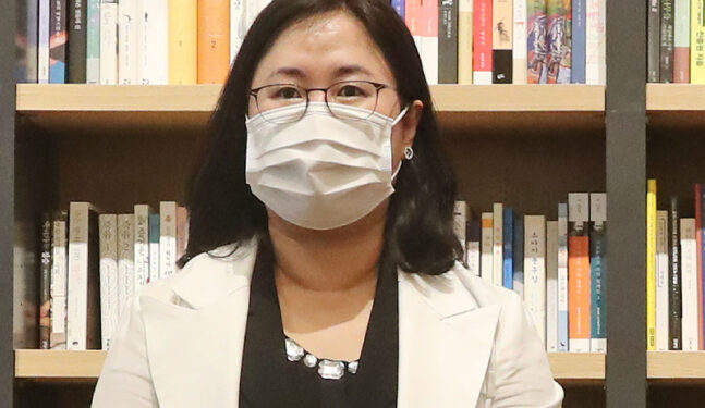 권경애, 잠적설 부인…“9000만원 갚겠다” 유족에 각서