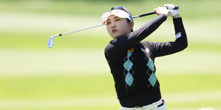 ‘하루 15시간 특훈’ 이예원 첫 왕관