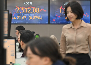 코스피 2500선 돌파… 삼성전자 ‘반도체 감산’ 효과 봤다