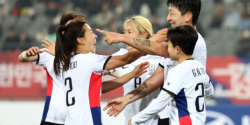 봄 밤의 5골 폭풍, 잠비아 또 잠재웠다