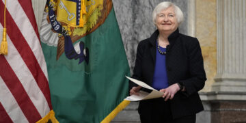 옐런 “세계경제 전망 꽤 밝아”…추경호 “韓 성장전망치 나쁘지 않아”