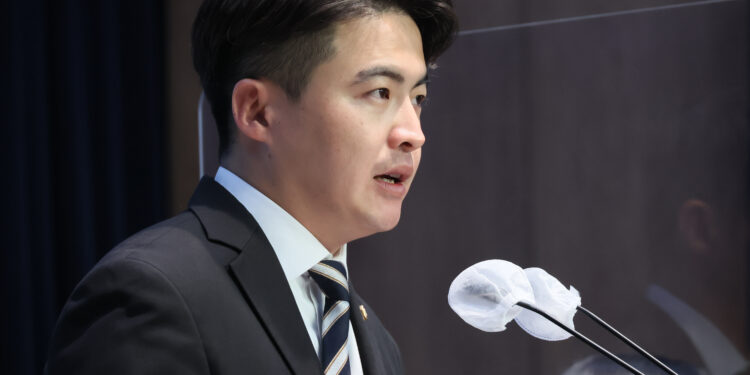 ‘불출마’ 오영환이 던진 메시지… 86세대는 ‘무응답’[주간 여의도 Who?]