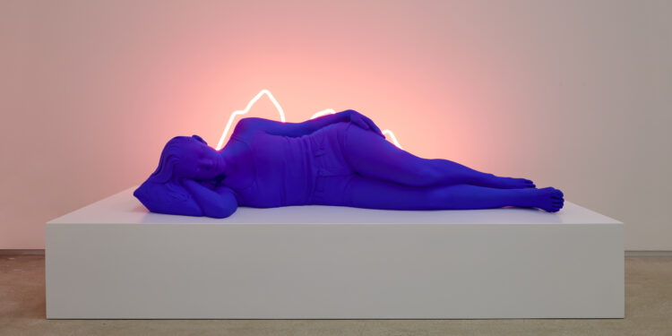 빛이 닿지 않는 심해, 딥 블루… 미지의 세상을 비추다