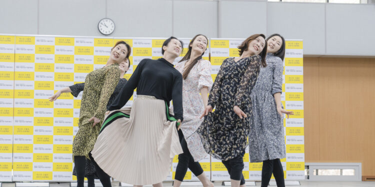 한 지우고 흥 채웠다… 한국무용 편견 깼다