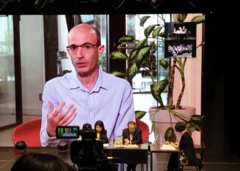 “지구 위기, 80억명 상상력으로 풀자”