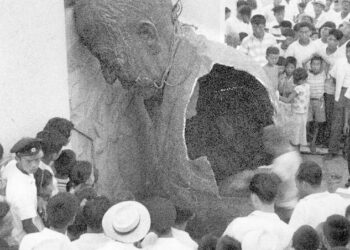 상처였을까, 축제였을까… 3代 관통한 혁명의 그날