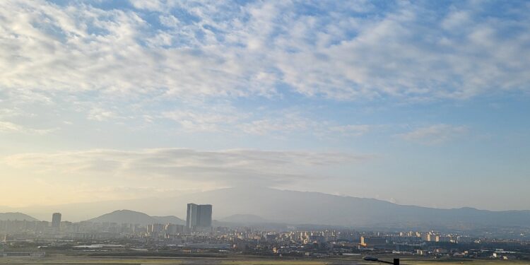 “10억 투자해야 영주권”… 부동산투자이민제 손질 이번주 분수령