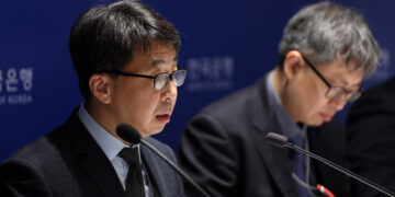 민간소비 덕에 면한 역성장 … 1%대 중반 성장도 위태