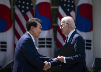 美대통령의 첫 경고 “핵공격 땐 北정권 종말”