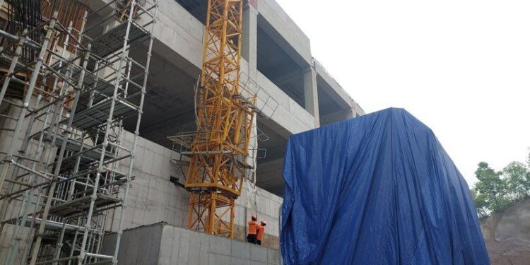 여주 물류센터 공사현장서 타워크레인 점검 중 2명 추락 사망