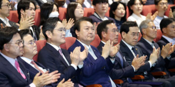 [포토] 윤석열 대통령, 삼성디스플레이 방문