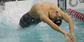 [포토] 황선우 공식대회 첫 배영 ‘힘찬 스타트’