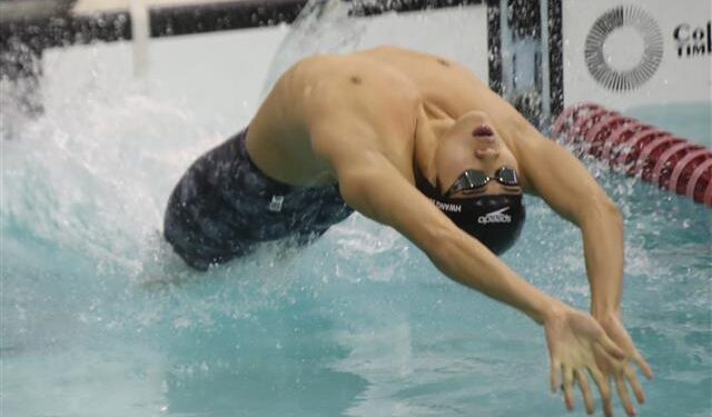 [포토] 황선우 공식대회 첫 배영 ‘힘찬 스타트’