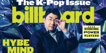 방시혁 빌보드 커버 장식 “하이브의 다음 전략은 AI”
