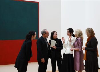 [포토] 김건희·질 바이든 여사, 마크 로스코 전시 관람