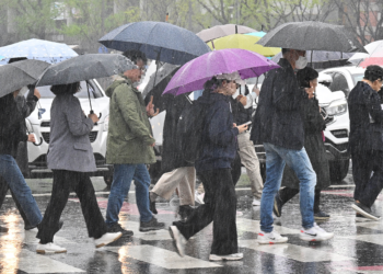 어린이날 연휴 전국 ‘집중호우’…수도권 사흘간 최대 120㎜