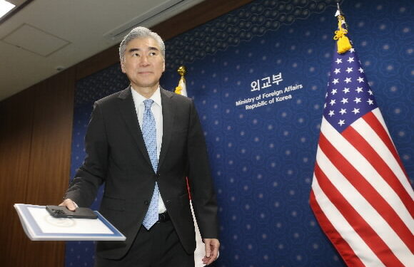 美 한반도라인 세대교체…성김 대북대표 은퇴할 듯