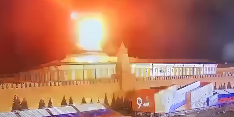 우크라 드론 ‘푸틴 공격’, 러 보복 공습… ‘확전의 봄’ 초긴장