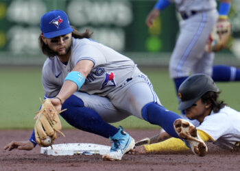 MLB 도루왕 도전 배지환, 선두와 1개 차…그러나 발목 부상