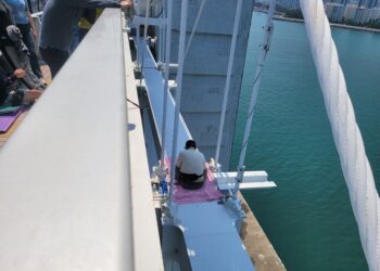 “형제복지원 피해자”…광안대교서 50대 남성 고공농성