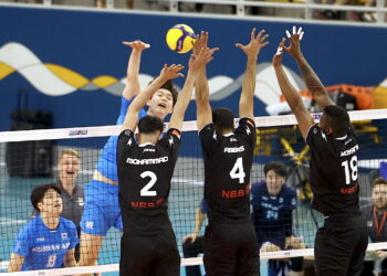 대한항공 이틀째 무실세트 승으로 클럽선수권 8강 확정