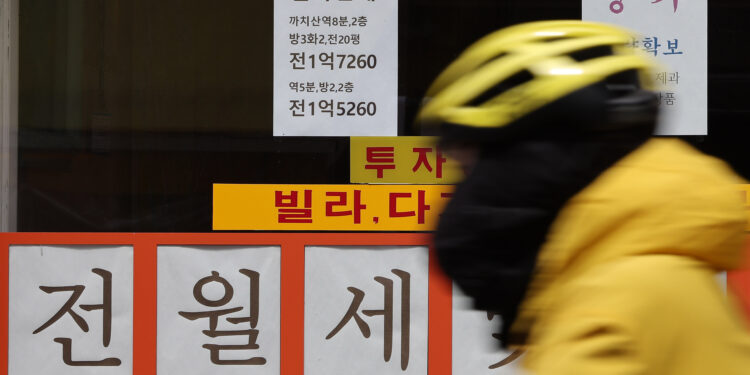 가격 롤러코스터 탄 전세시장… 하반기 ‘역전세 대란’ 덮치나[임창용의 부동산 에세이]