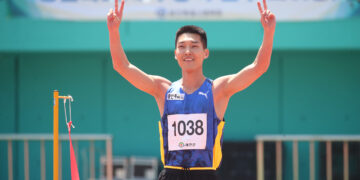 신기록 놓친 ‘스마일 점퍼’…올 첫 세계 정상으로 우뚝