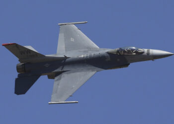 F-16, 러시아까지 진격? 선 지킬까…바이든 “젤렌스키가 약속” 확전 경계