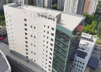 과거 장애인 집단성폭행 의혹 초등교사 ‘면직’