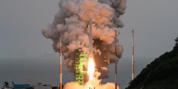 누리호 한 번 멈췄지만 세번째도 성공적으로 날았다 [누리호 3차 발사]