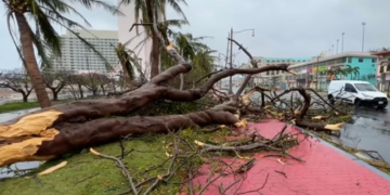 슈퍼 태풍에 침수된 괌 공항 6월 1일 복구…한국인 3200명 발 동동