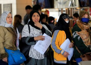 쿠웨이트, 필리핀인 신규 비자 중단…‘가사 도우미’ 불태운 여파