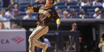 ‘멀티 출루’ 김하성·배지환, 아쉬운 패배