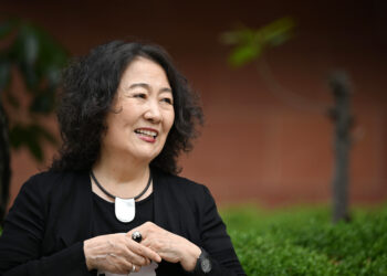 “숨쉬듯 썼지만… 詩는 그리 만만하지 않았다” [제31회 공초문학상]