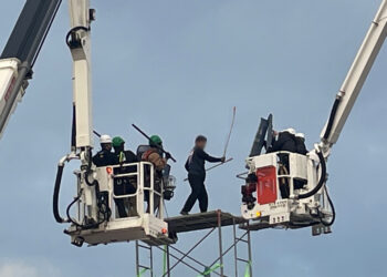 광양 고공농성 진압에 간부 머리 다쳐… 한국노총 “대정부 투쟁”