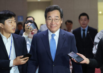 이낙연 귀국 “日 오염수 방류 중단” “러 침략 사라져야”