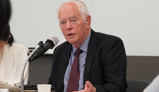 “日오염수 마실 수 있다” 英교수에…원자력연 “희석 전엔 못 마셔”