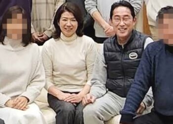 日기시다도 공관서 기념사진…“부적절하지 않아”