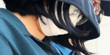 모자에 눈까지 가린 정유정… 신상공개 실효성 있나