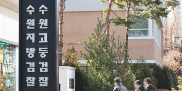 ‘벽간소음’ 갈등에 문까지 열어줬는데…자신 집으로 불러 살해