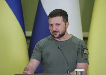 젤렌스키·푸틴 “대반격 시작” 인정… 英 “일부 지역에서 러 1차방어선 돌파”