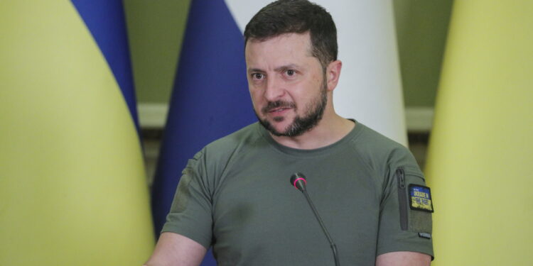 젤렌스키·푸틴 “대반격 시작” 인정… 英 “일부 지역에서 러 1차방어선 돌파”