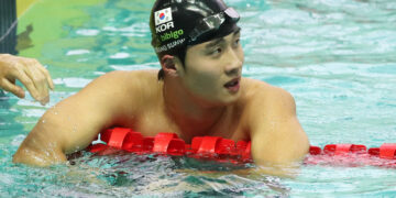 1분44초61… 판잔러 넘어선 황선우 | 서울신문