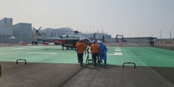 12층서 추락한 3세 아이 ‘무사’…“나무가 충격 완화”