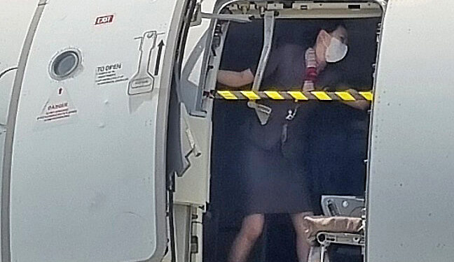 제주항공 비행기서 또 비상문 개방 난동…승무원 위협