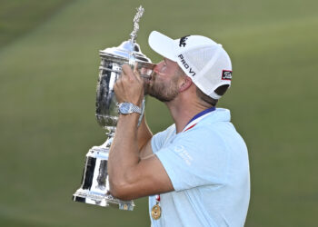 운 아닌 실력!… 클라크, 메이저 첫 키스