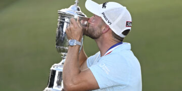 운 아닌 실력!… 클라크, 메이저 첫 키스