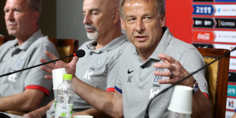 클린스만 “4전 무승, 아시안컵 우승 위한 과정”
