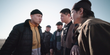 카자흐의 힘 vs 벼랑끝 남자 vs 악몽 깬 소녀